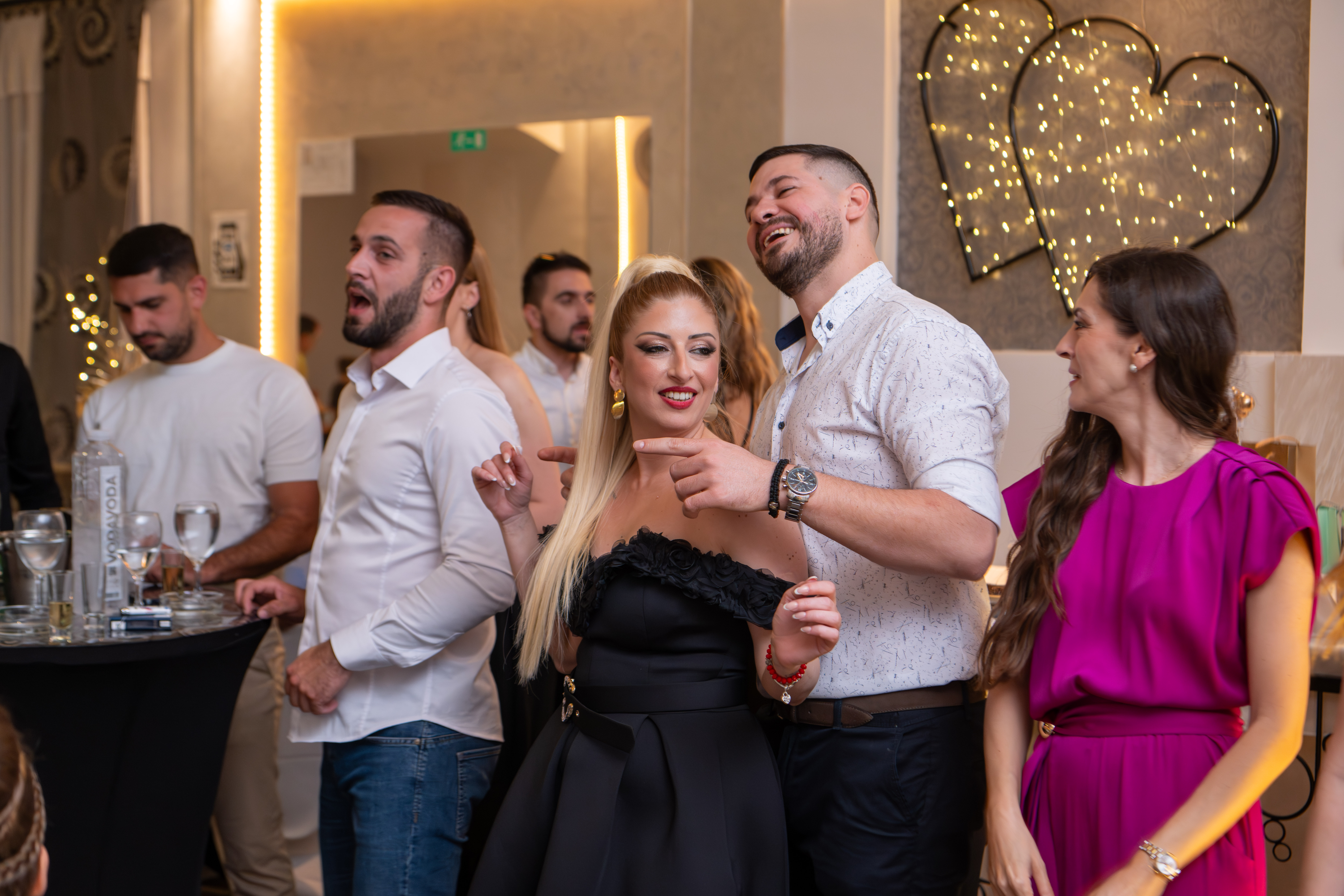 DZ8_3285